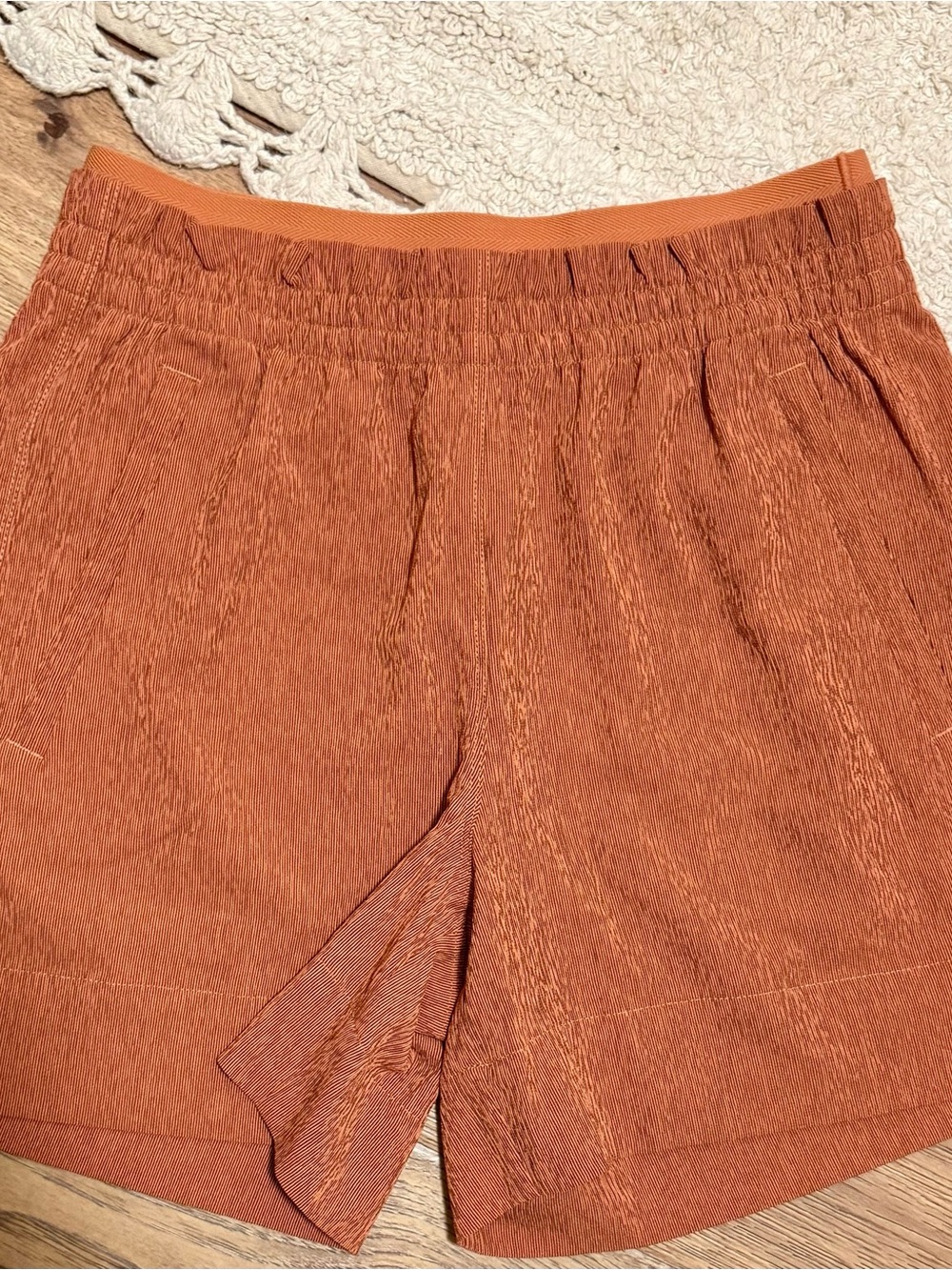 Athleta Rust Orange Textured Elastic Waist Shorts